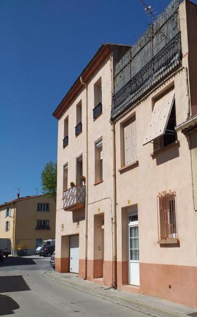 Appartement F2 tout équipé avec terrasse - 66 Salses le Chateau Esterno foto