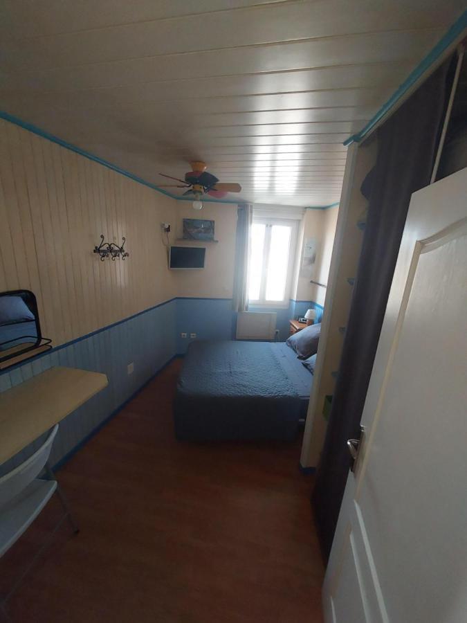 Appartement F2 tout équipé avec terrasse - 66 Salses le Chateau Esterno foto