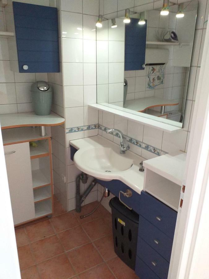 Appartement F2 tout équipé avec terrasse - 66 Salses le Chateau Esterno foto